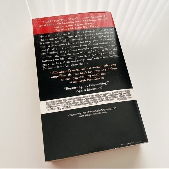 𝅺3/$20 Random House SEABISCUIT by Laura Hillenbrand - Picture 2 of 7